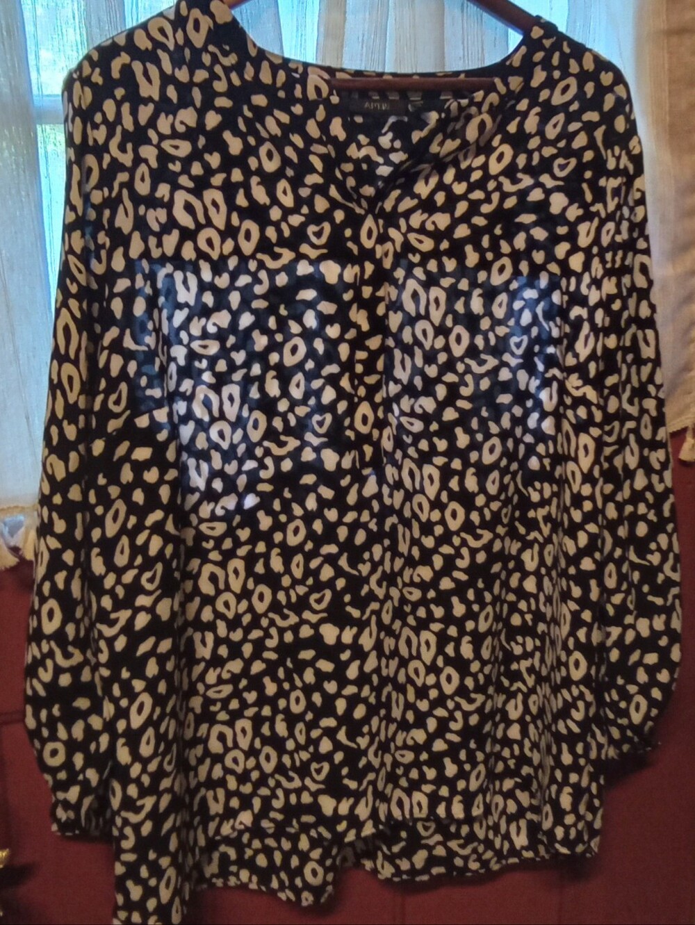 Apt. 9 Black and White Leopard Spot Women's Blouse